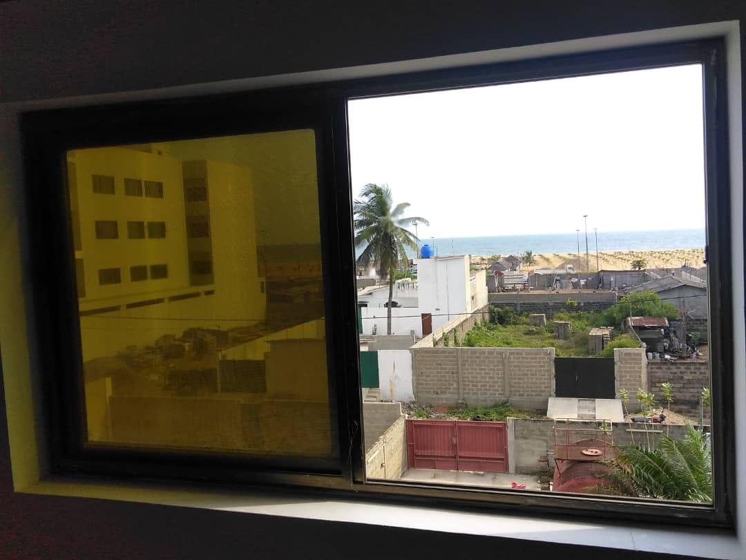 Location meublée d'un Appartement de 2 pièce(s) à 300.000 FCFA : Littoral-Cotonou (Fidjrossè)