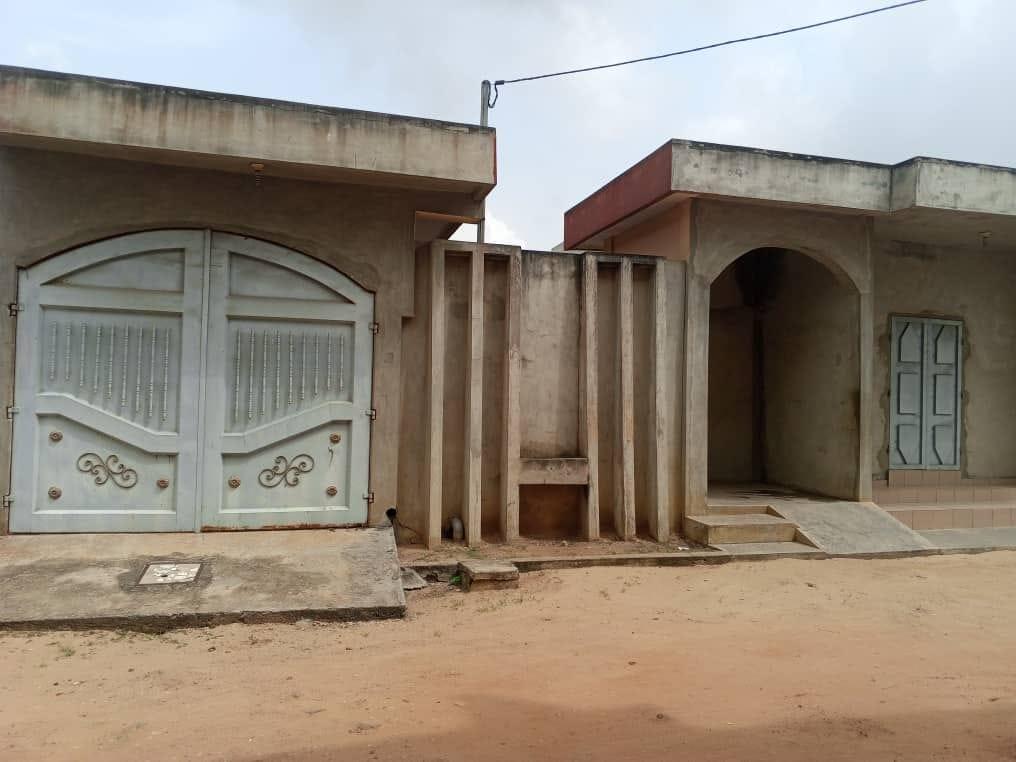 Vente d'une Maison / Villa : Abomey-Calavi (Cocotomey)