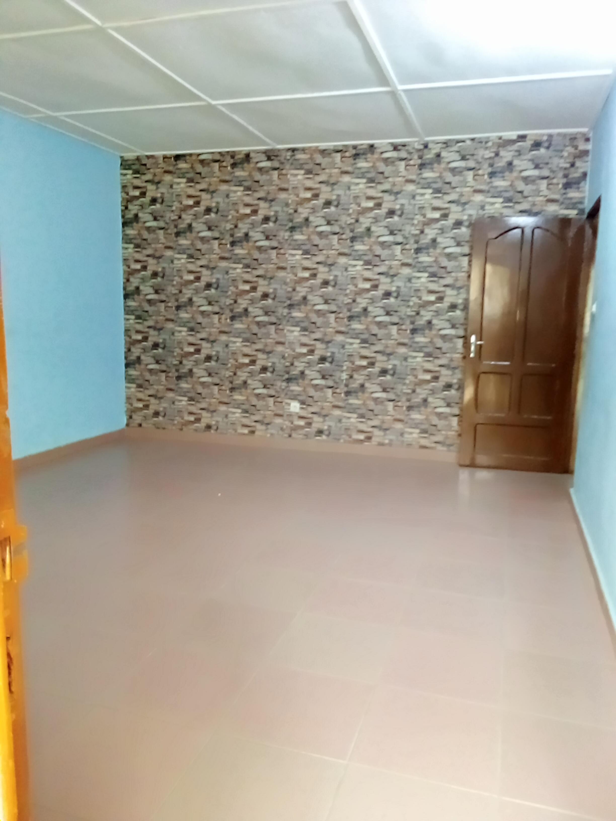 Location d'un Appartement de 2 pièce(s) à 70.000 FCFA : Littoral-Cotonou (CALAVI )